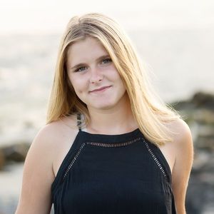 Meet your Posher, Abbie